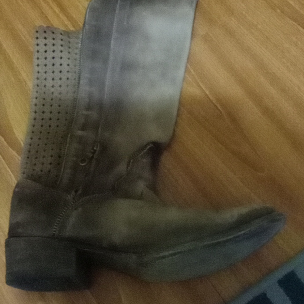 Western Boots - Picture 2 of 8